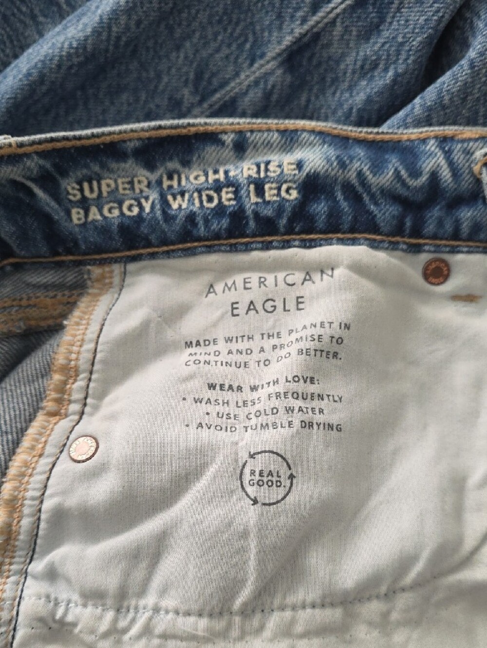 NWT American Eagle Outfitters High Rise Baggy Wide-Leg Raw Hem Jeans - Picture 7 of 8